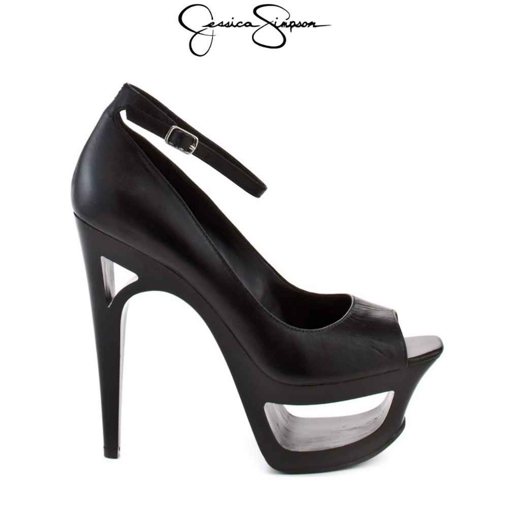 Jessica Simpson NIB 7.5 platform heels